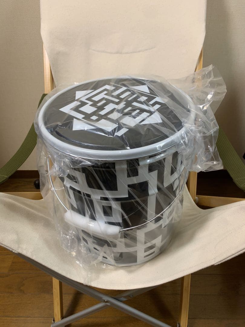 布袋寅泰GUITARHYTHM ペール缶