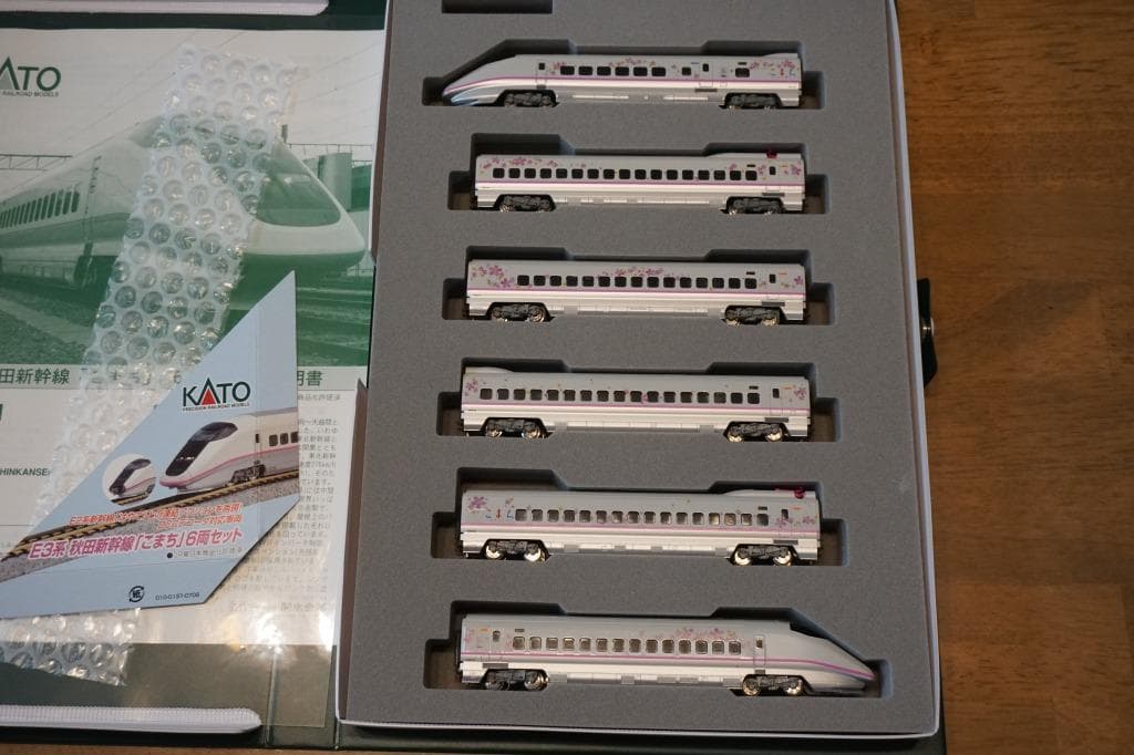 KATO E3系 秋田新幹線 30周年記念 桜ラッピング仕様 6両編成セット