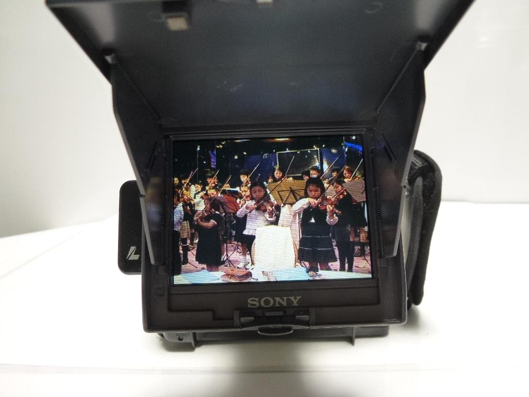 希少　動作品　Mini DV　ソニーデジタルビデオカメラ　 DCR-SC100