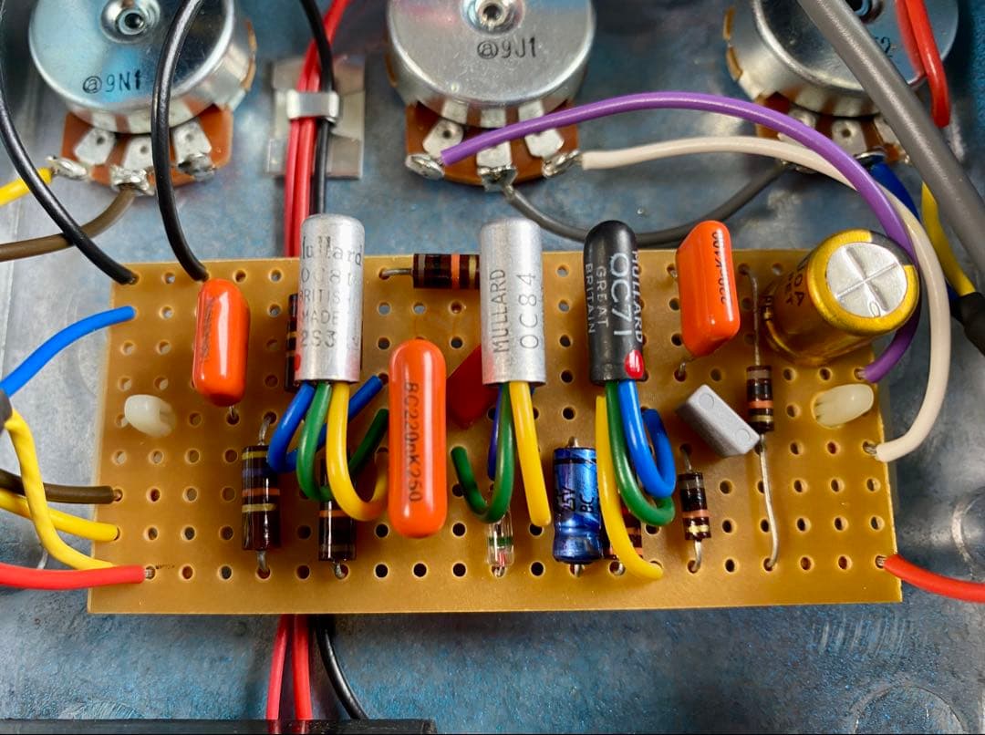 ギター D*A*M Fuzz Sound MKIV FS-75