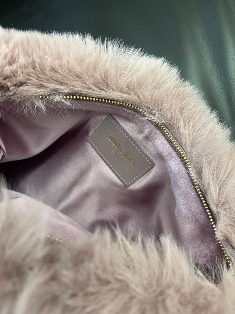 ジミーチュウ ファー チェーンバッグ　くすみピンク　未使用品