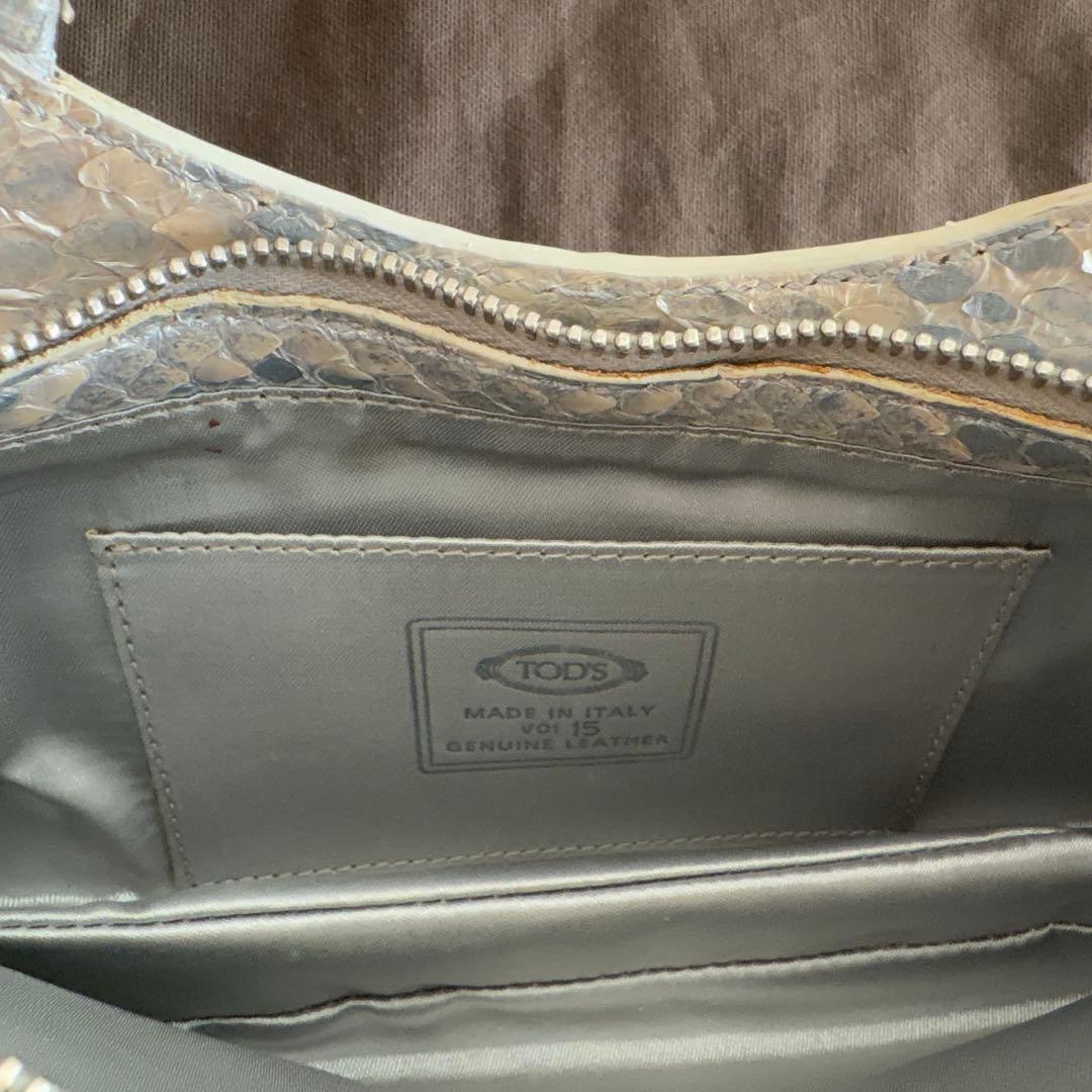 トッズ 2way チェーンバッグ　パイソン