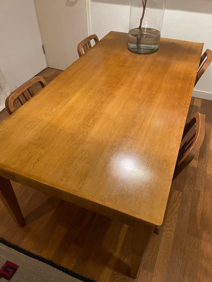 アッキーさま専用　珍しい大きめのダイニングテーブルになります！