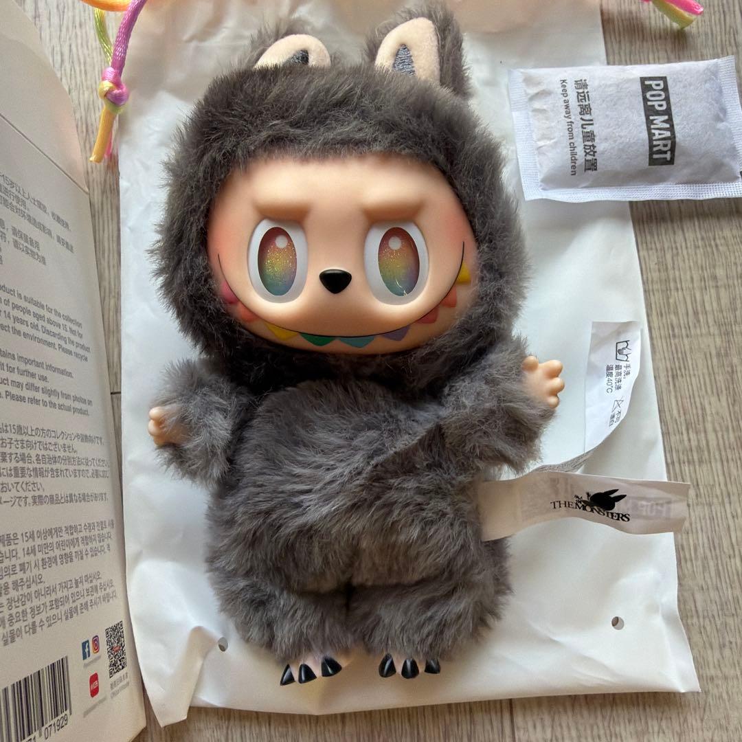 ラブブ THE MONSTERS Big into Energy ID