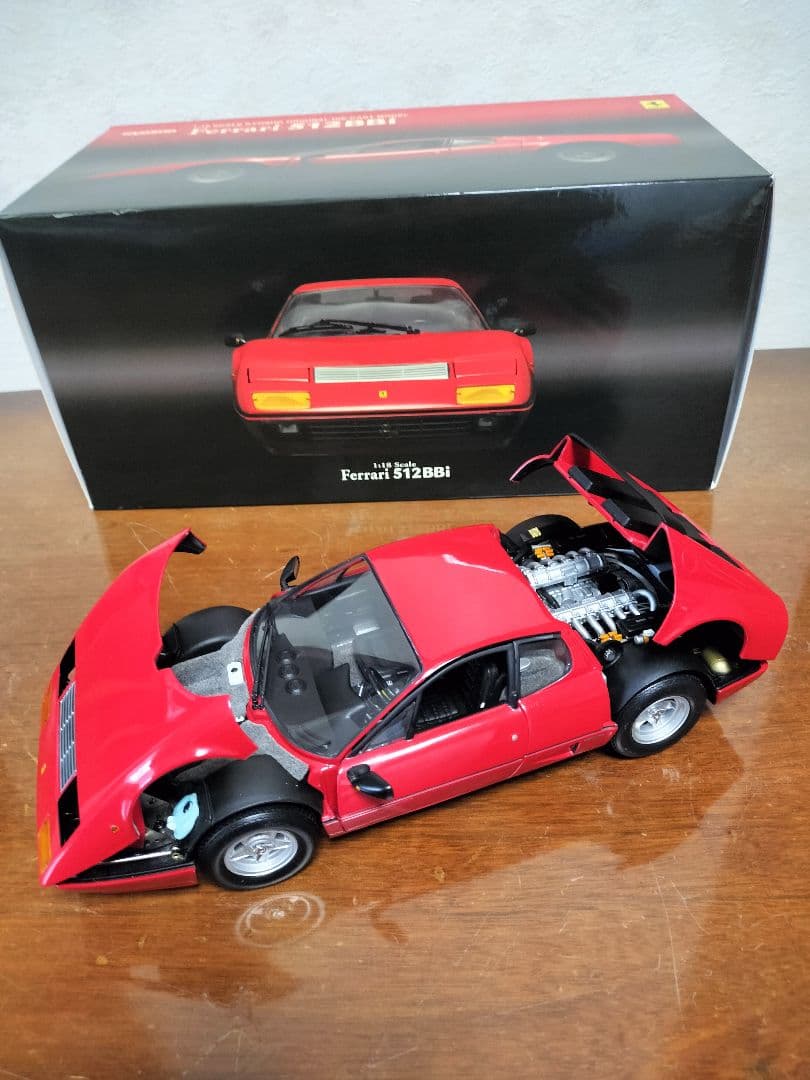 京商1/18フェラーリ512BBi 【新パッケージ】レッド