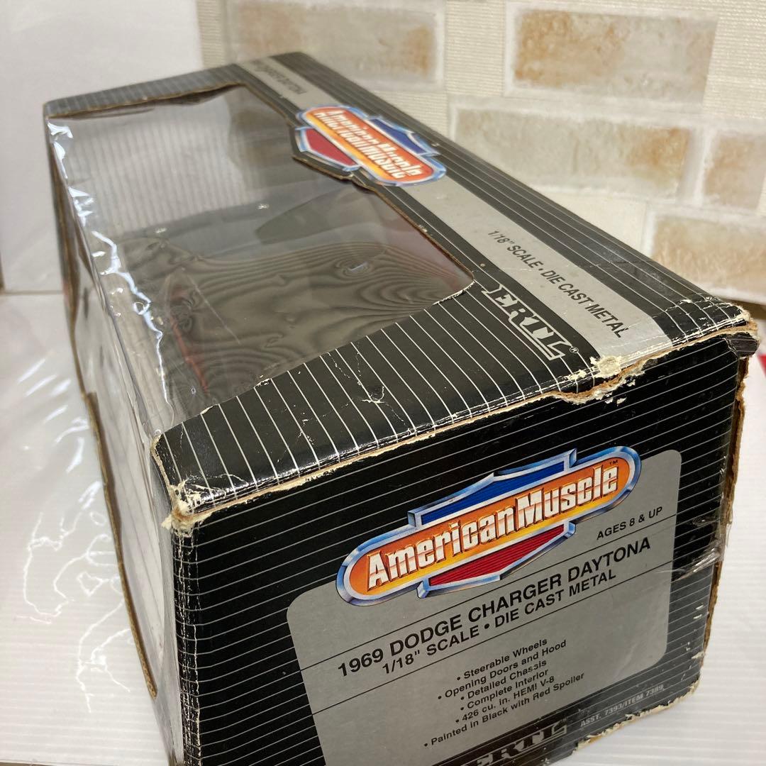 ダッジ チャージャー デイトナ 1/18