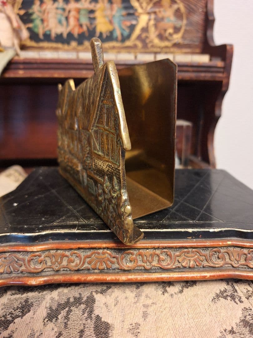 アン・ハサウェイ コテージ レターボックス