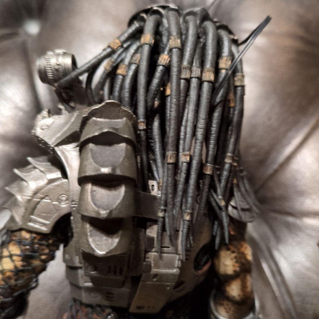 プレデター フィギュア ホットトイズ