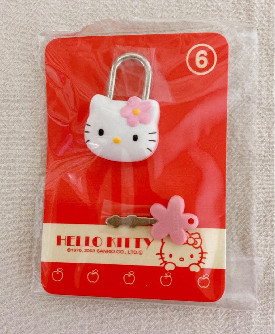【希少】ハローキティ カバヤ　南京錠 7点セット レア