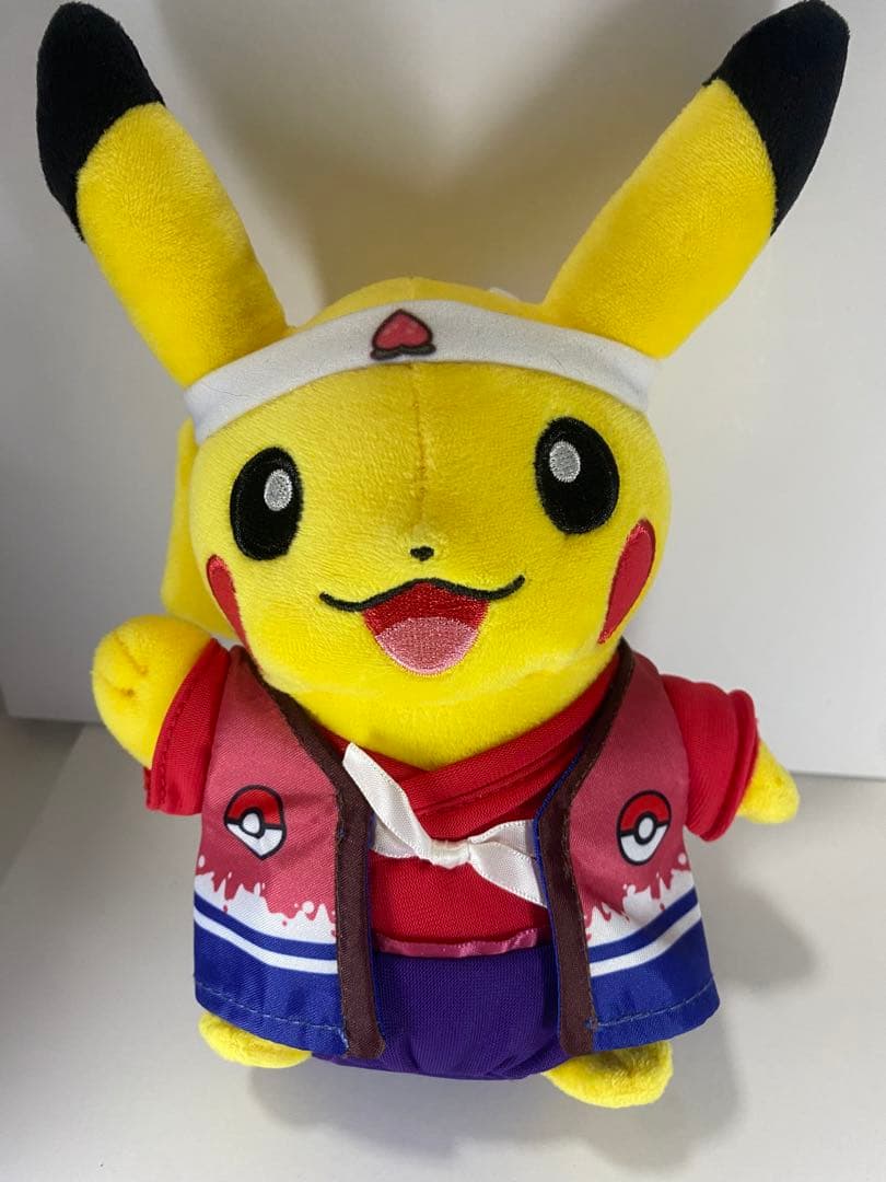 ポケモンセンター 岡山限定 モモンのみだいすきピカチュウ ぬいぐるみ