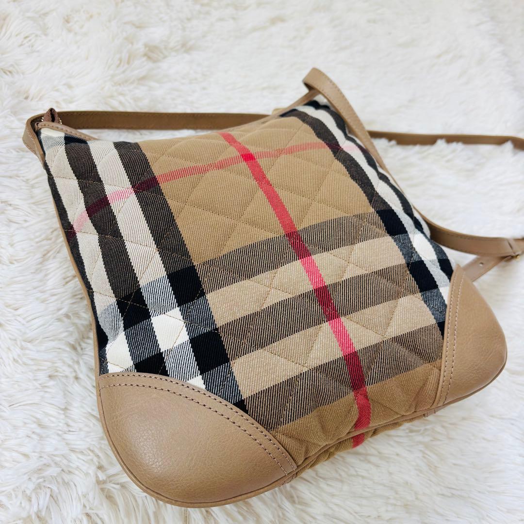 超美品 Burberry ショルダーバッグ キルティング ノヴァチェック