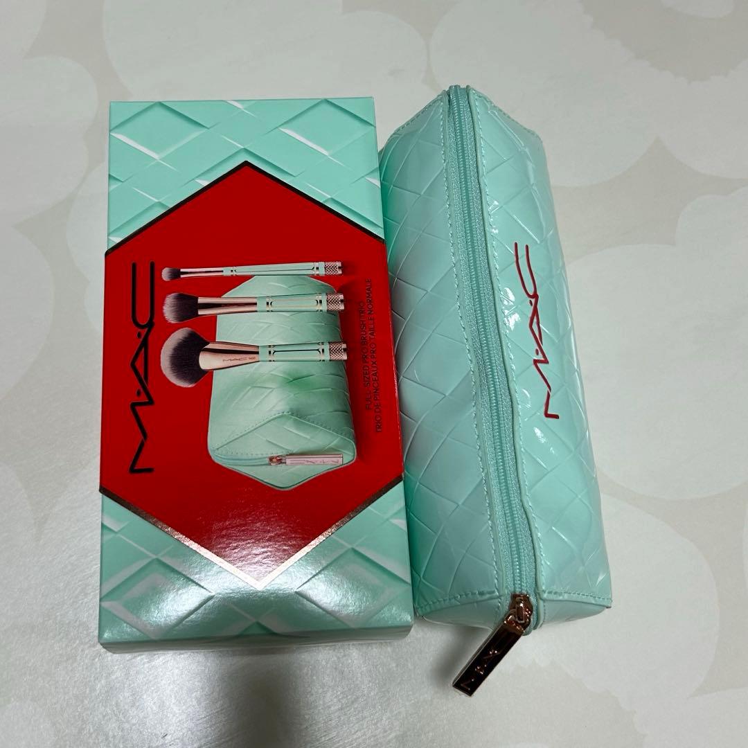 MAC オブ オール トレード ブラシ キット 2025ホリデー★ノベルティ付