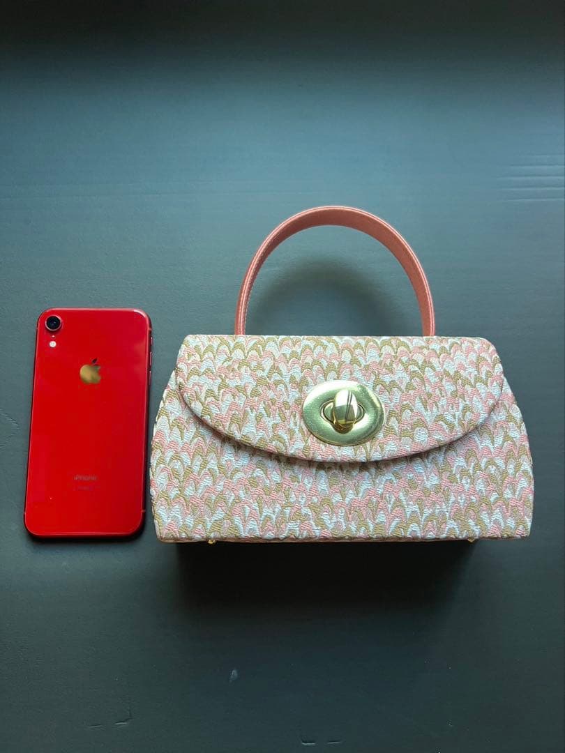 岩佐　和装用フォーマル日本製　バッグ ピンクとベージュの波模様　定価59400円