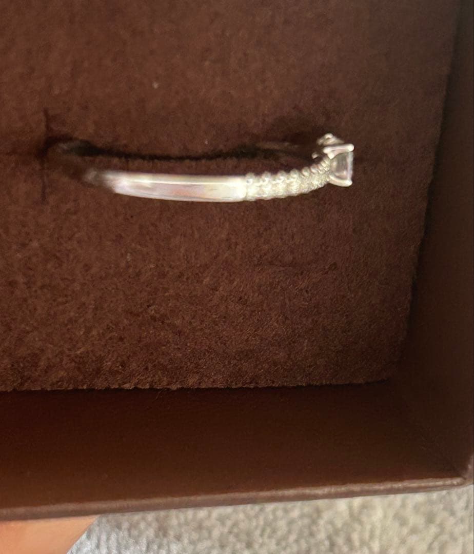 エメラルドカットダイヤモンドリング　　Au750