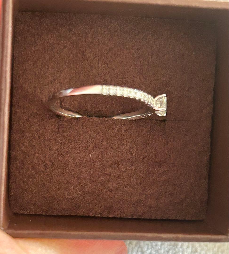 エメラルドカットダイヤモンドリング　　Au750