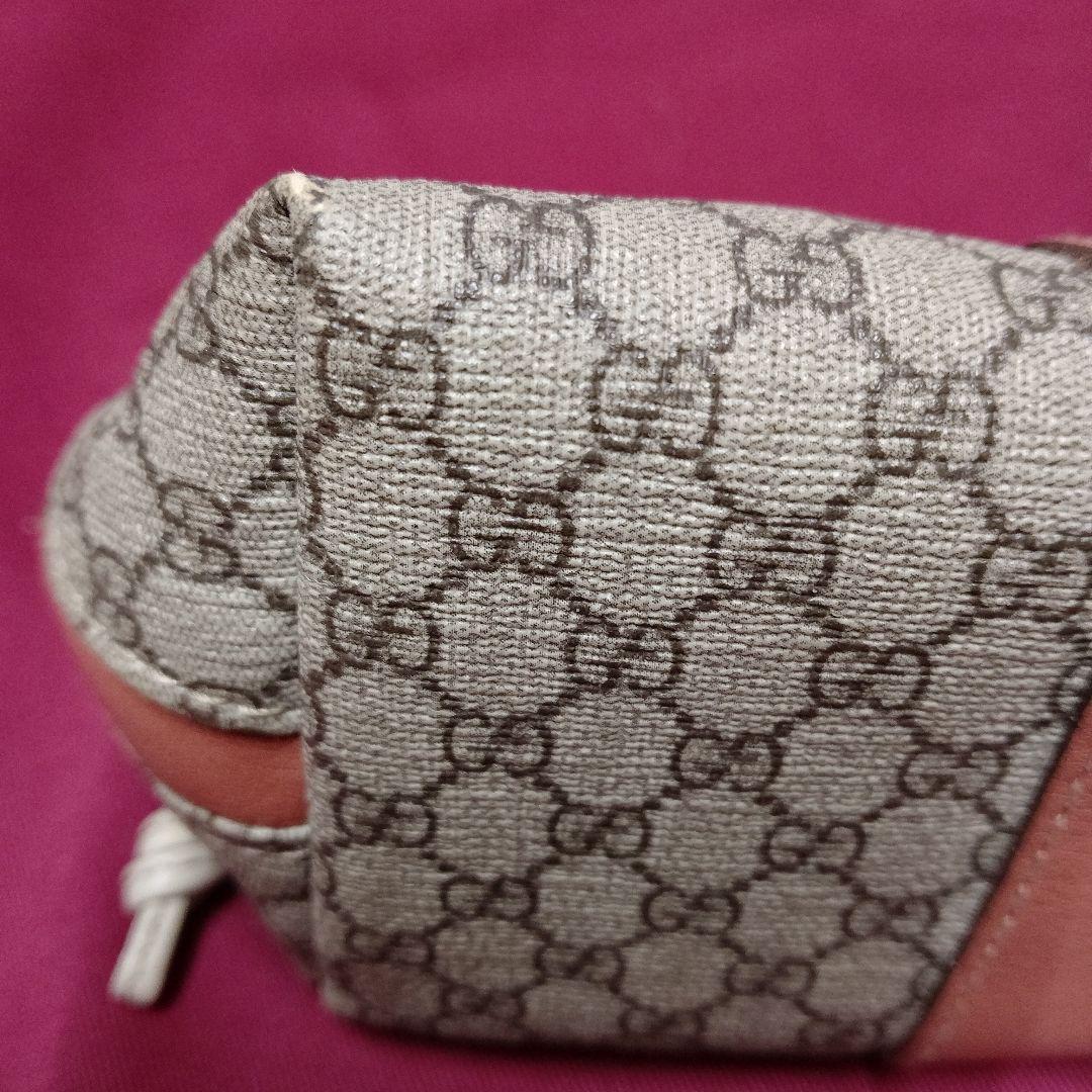 GUCCIブタさんポーチ