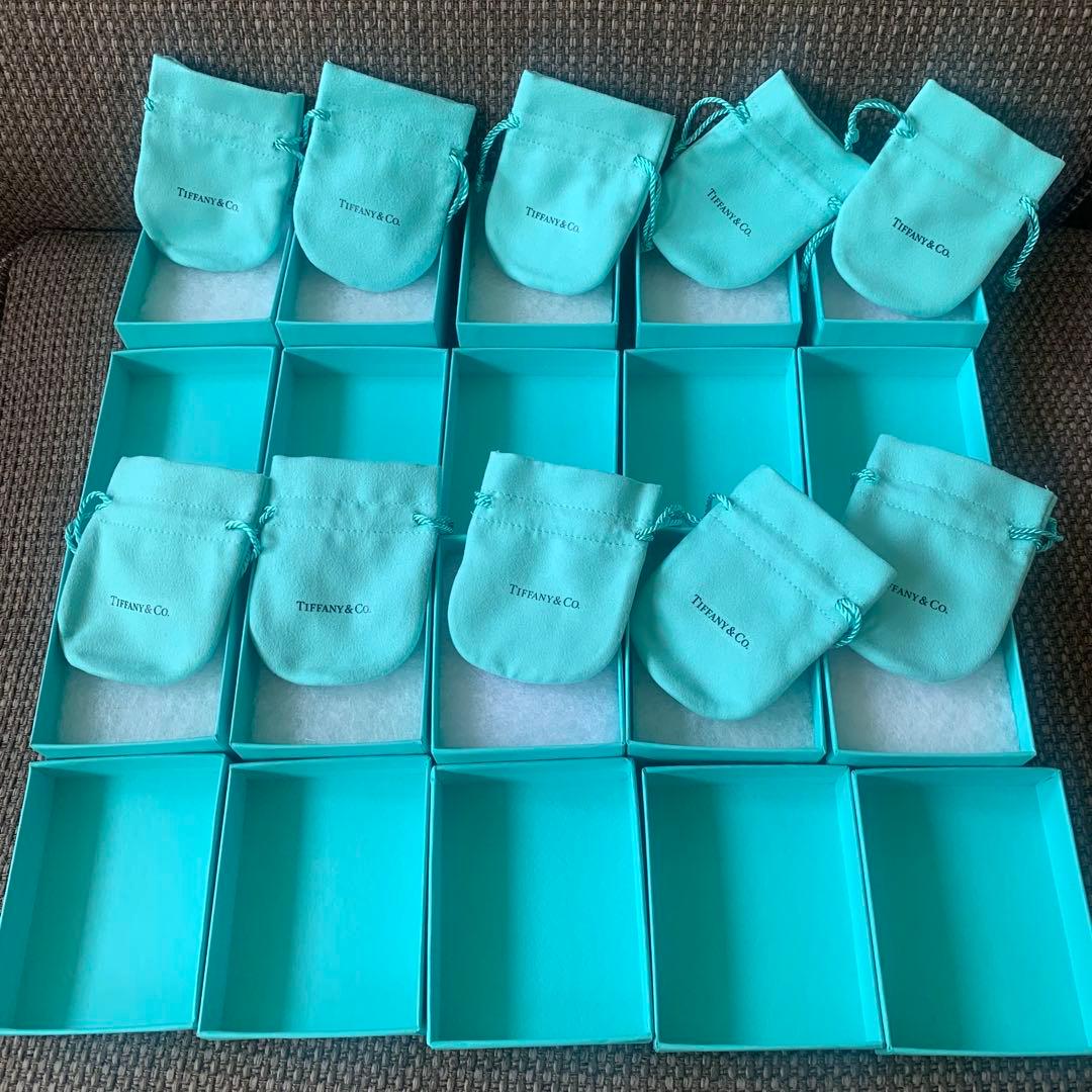 現行品　新品未使用ティファニー空箱巾着袋10セット 極美品 ティファニー 空箱 巾着袋 10セット 現行品 アクセサリー