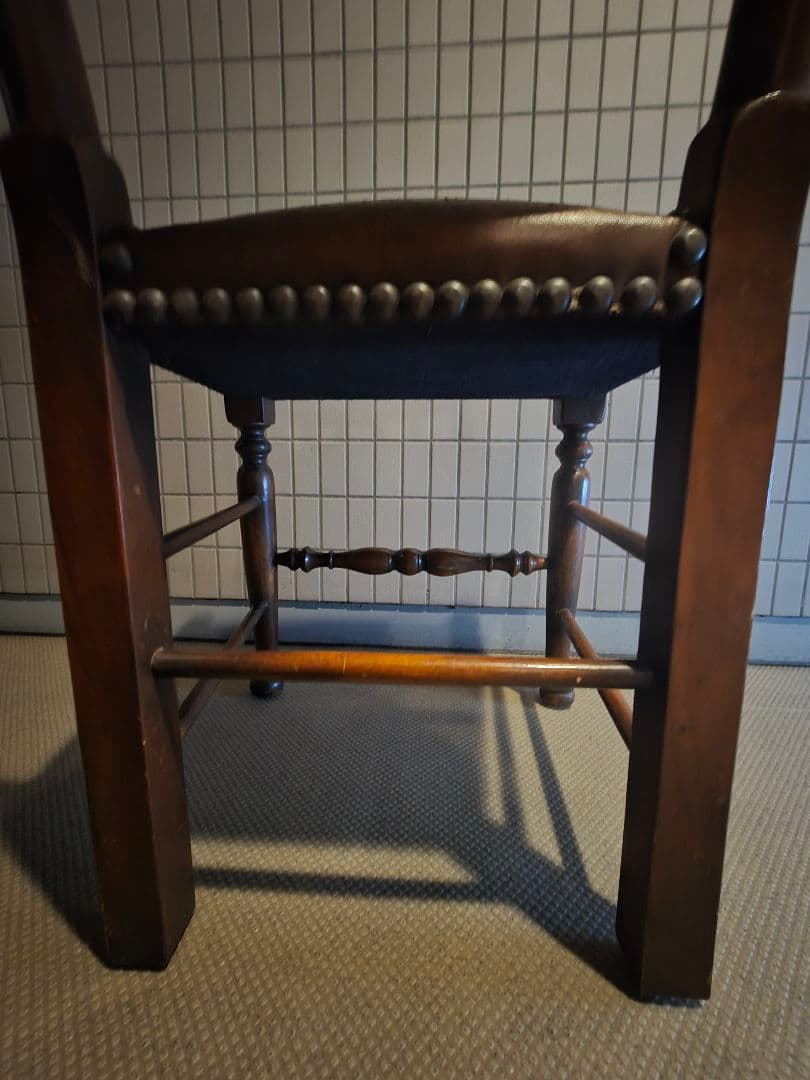 希少 セオドア アレクサンダー？ 木製スピンドルバック椅子 高さ約100cm