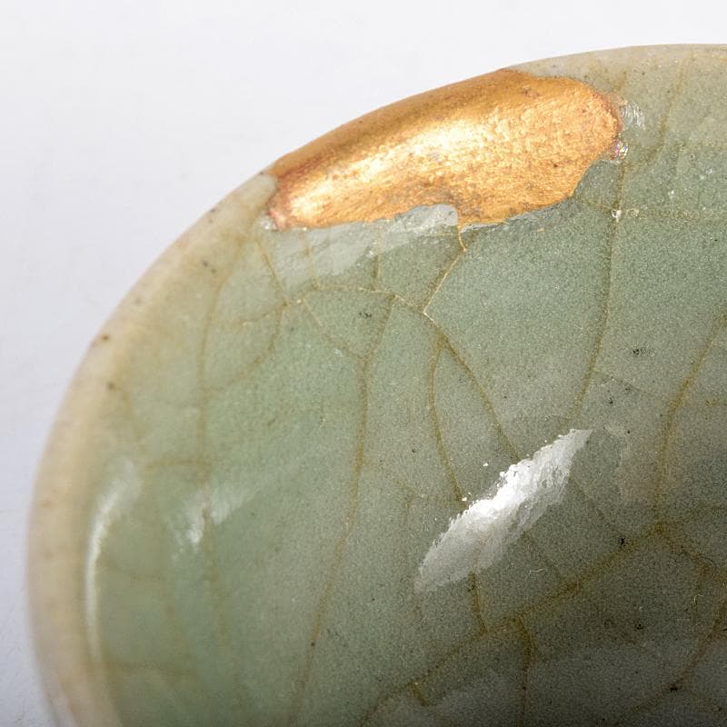 中国南宋哥窯金糸鉄線刻蓮弁文盃金継直し時代箱付VR7717