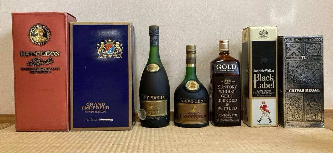 古酒7本　ジョニーウォーカーなど 最近古酒のエグミが気になります～ジョニーウォーカー黒ラベル70年代