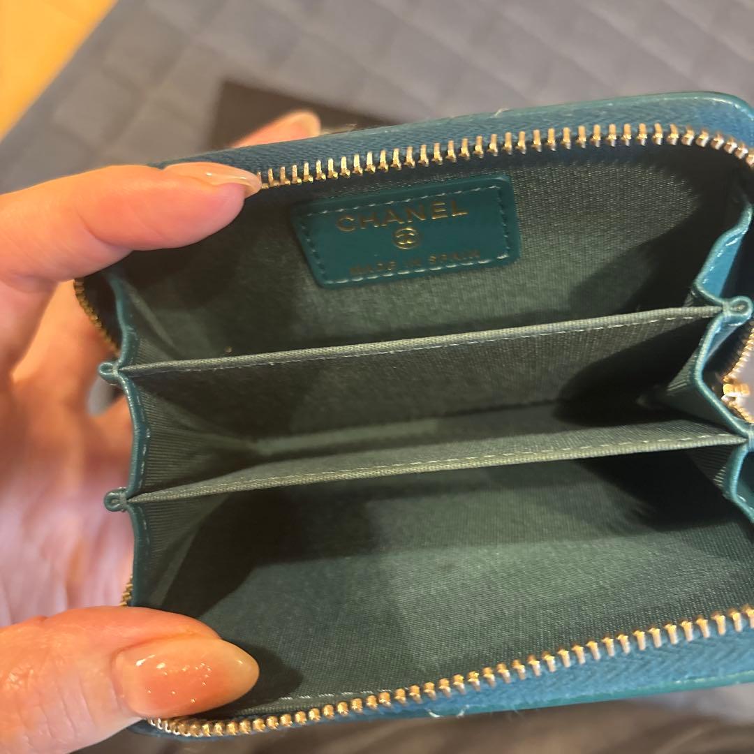 CHANEL ターコイズ ケース