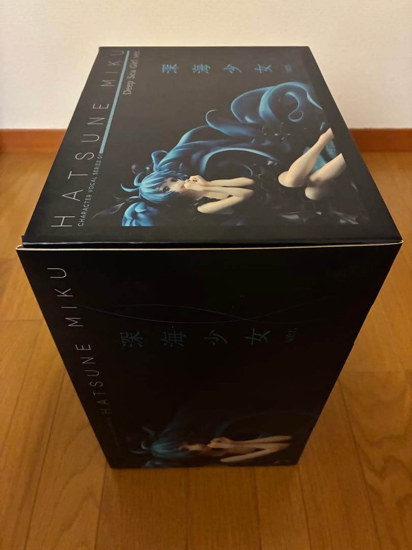 初音ミク　深海少女ver. 新品美品　1/8スケールフィギュア　箱キズ凹み無し