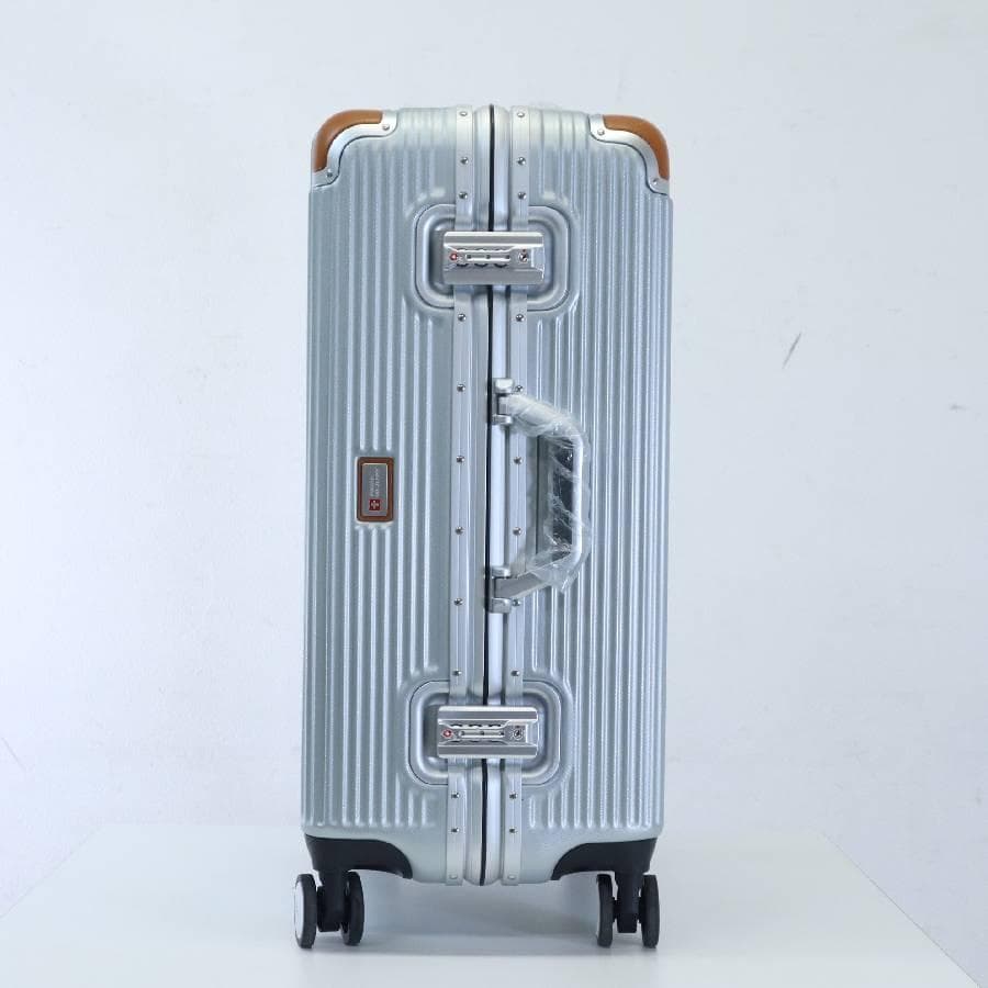 値下げ中 展示品 スイスミリタリー スーツケース 24インチ 64L シルバー