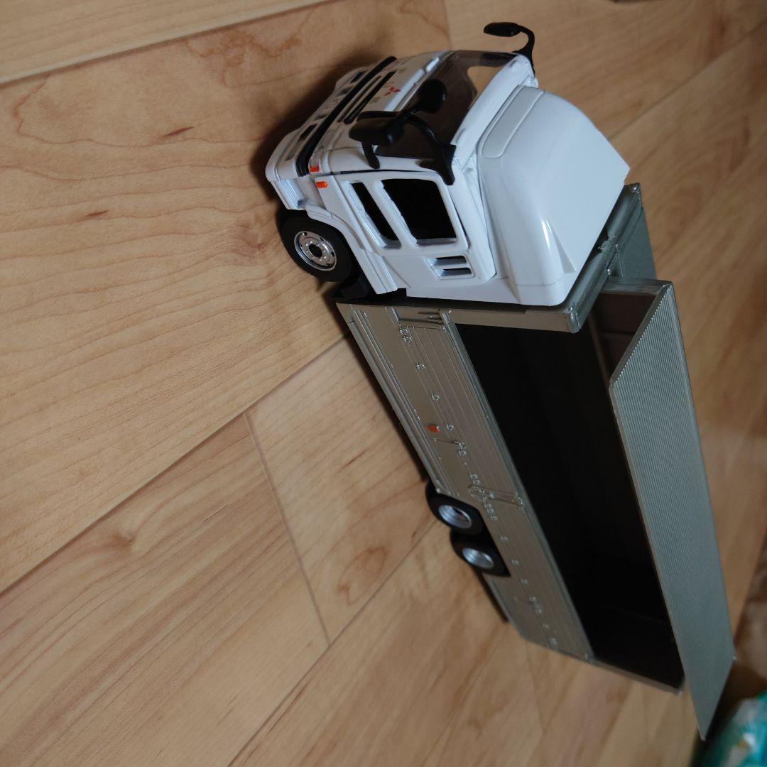 三菱 トラック ミニカー 約1/64スケール