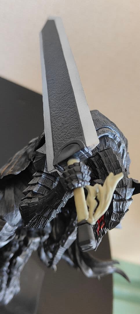 ベルセルク ガッツ 狂戦士の甲冑　フィギュア