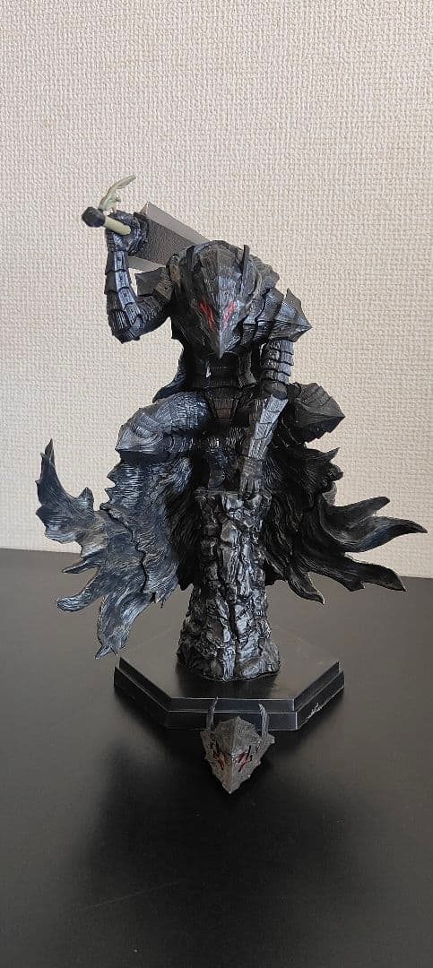 ベルセルク ガッツ 狂戦士の甲冑　フィギュア