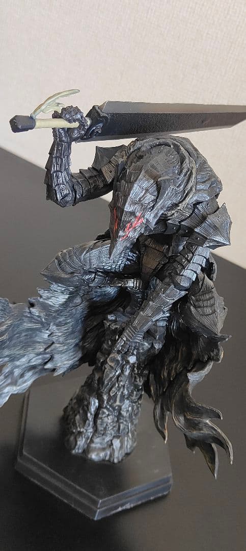ベルセルク ガッツ 狂戦士の甲冑　フィギュア