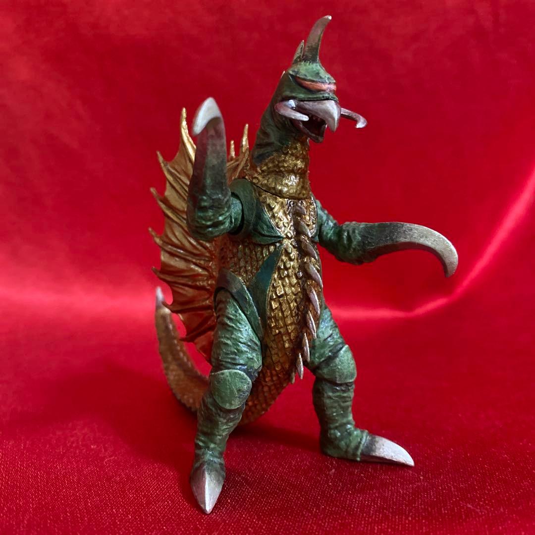 ガイガン1972 リペイント品　HG東宝怪獣　ゴジラ　ガシャポン　バンダイ