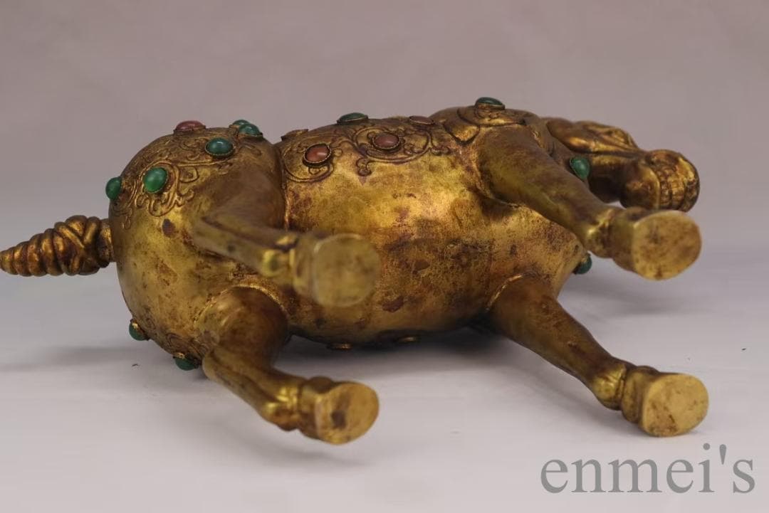 中国古美術 旧蔵 鍍金銅馬 精銅製 鍍金装飾 彫刻馬像 置物 純手作り 古