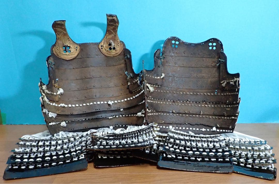 江戸時代初期の兜と甲冑