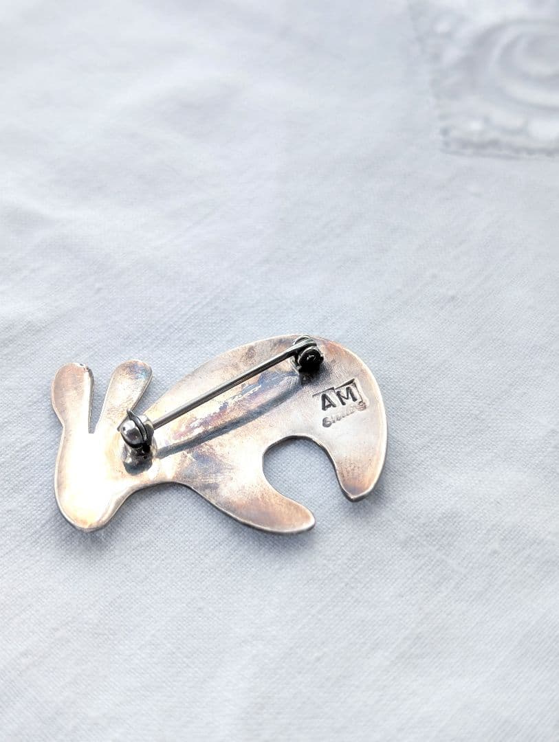 Navajo】インディアンジュエリーブローチ/AM刻印うさぎモチーフ レディース