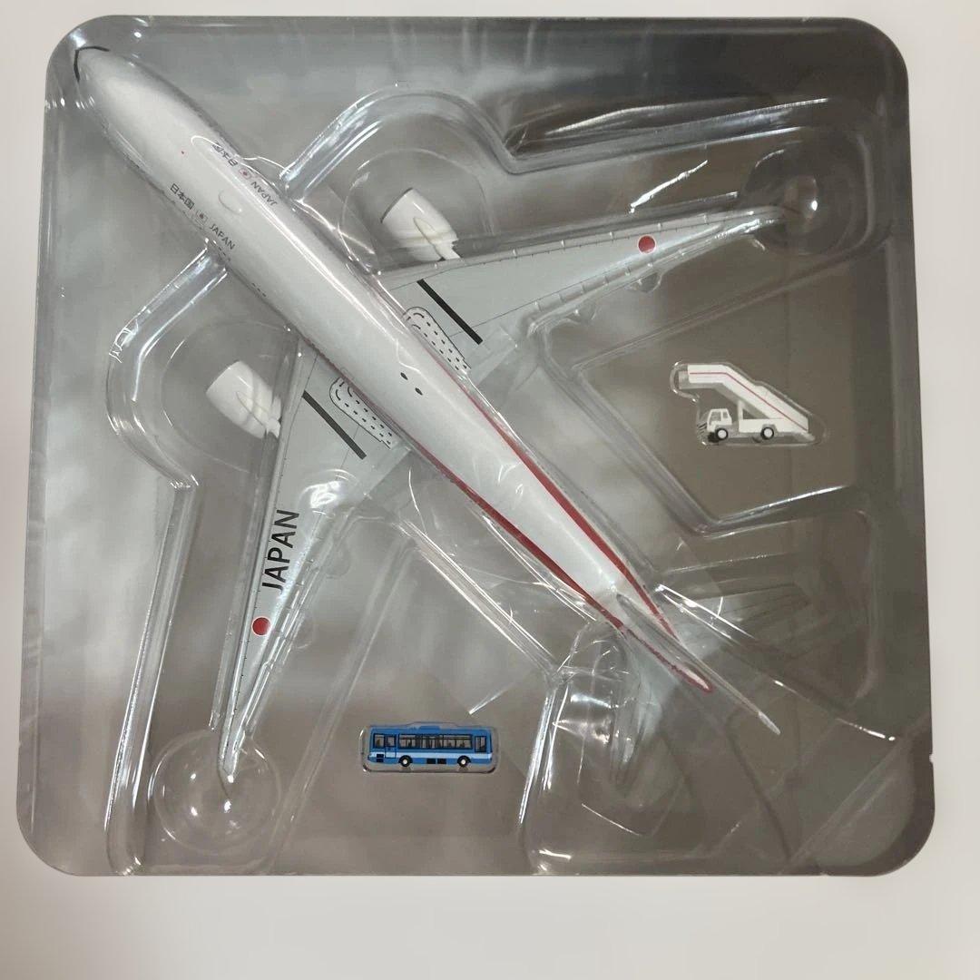 M*i様 Boeing 777-300ER 政府専用機 1/400