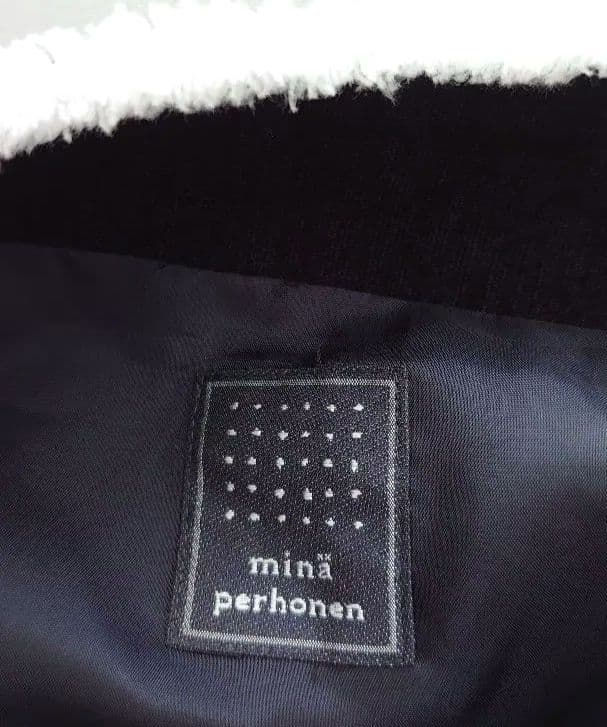 ミナペルホネン タンバリン柄　ひざ丈タイトスカート