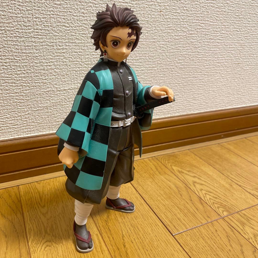 炭治郎 チェック柄フィギュア ビッグサイズ　高さ約24cm