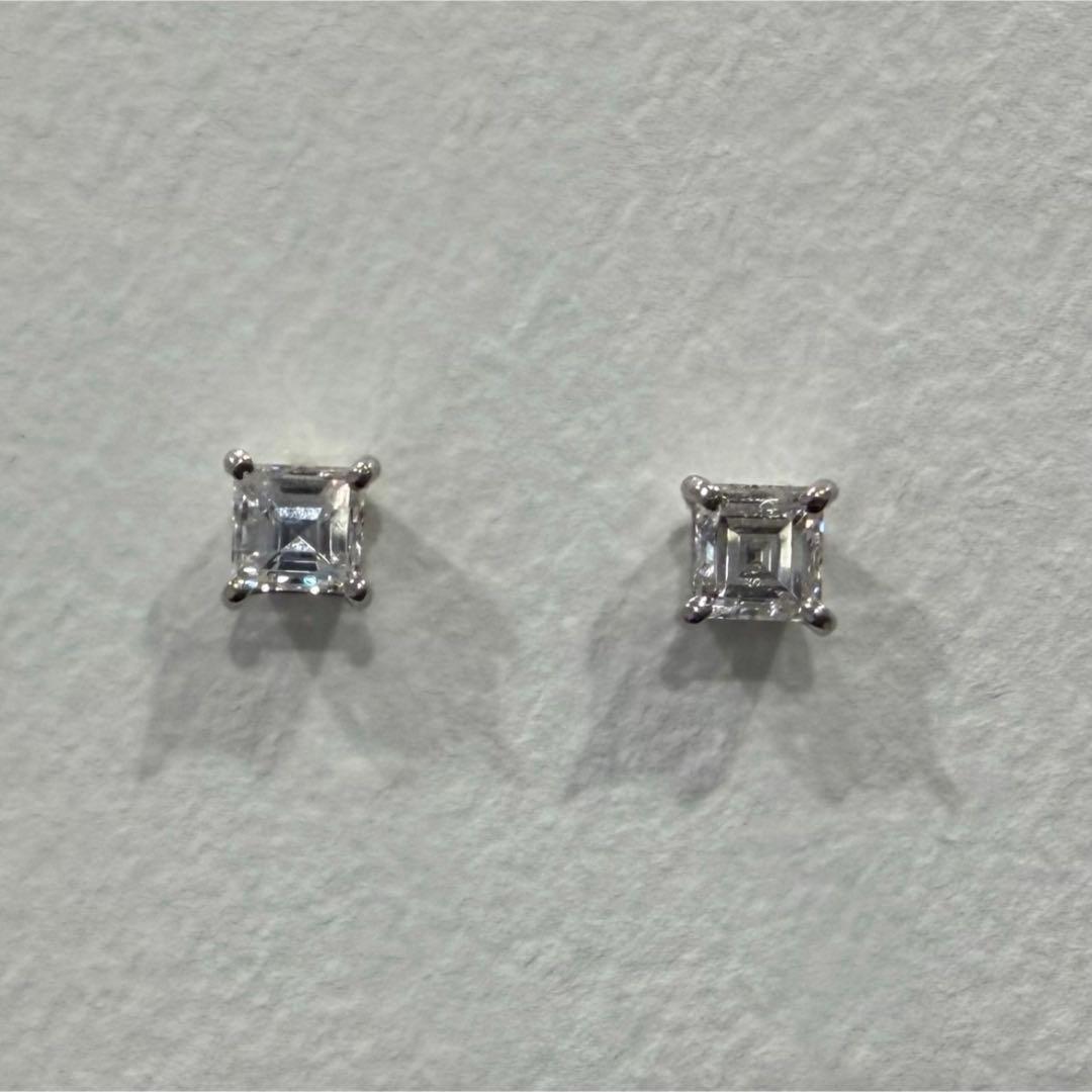 Pt900 0.4ct up カレカット スクエアカット ダイヤモンド ピアス