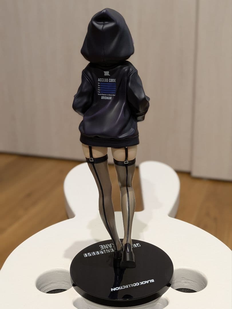 グリッドマン ZOZO BLACK COLLECTION 新条アカネ フィギュア