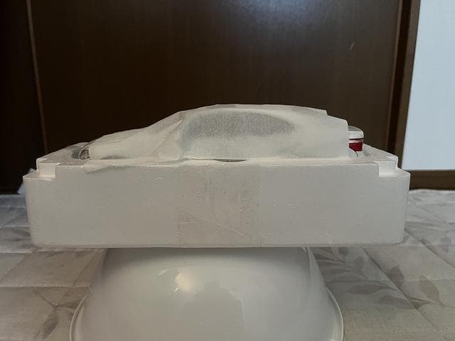 ノレブ　1/18スケール　レクサス LS460