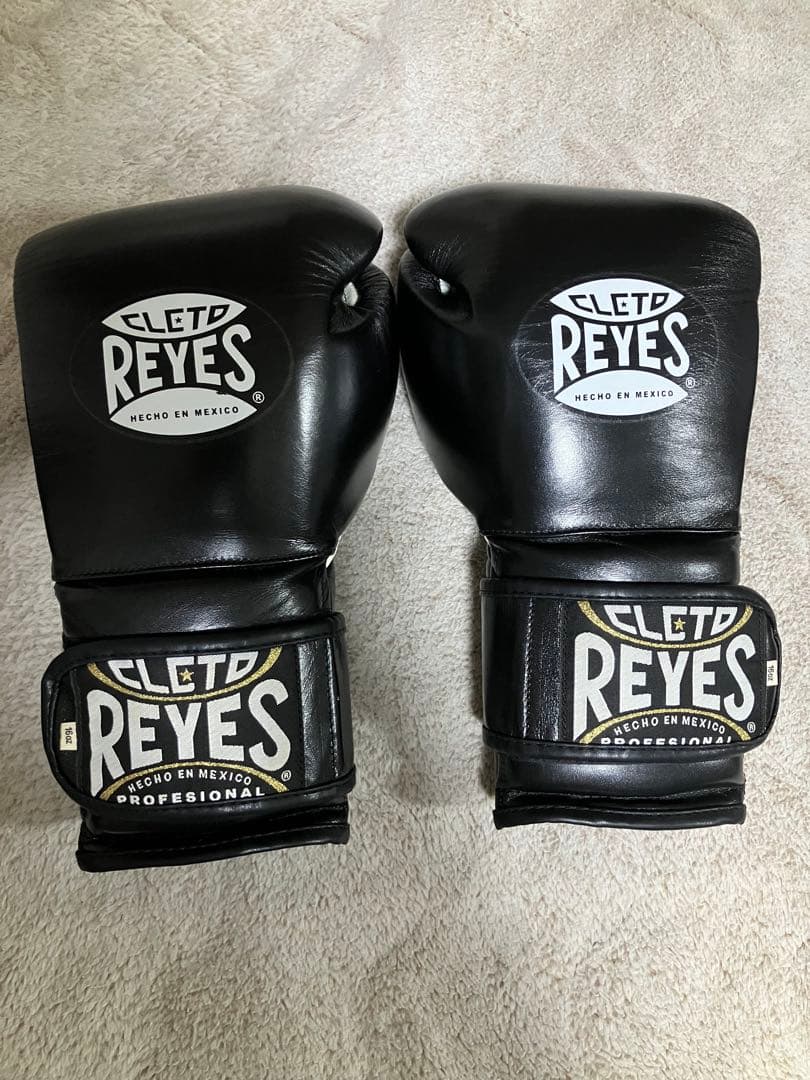CLETO REYES ボクシンググローブ 16オンス レイジェス