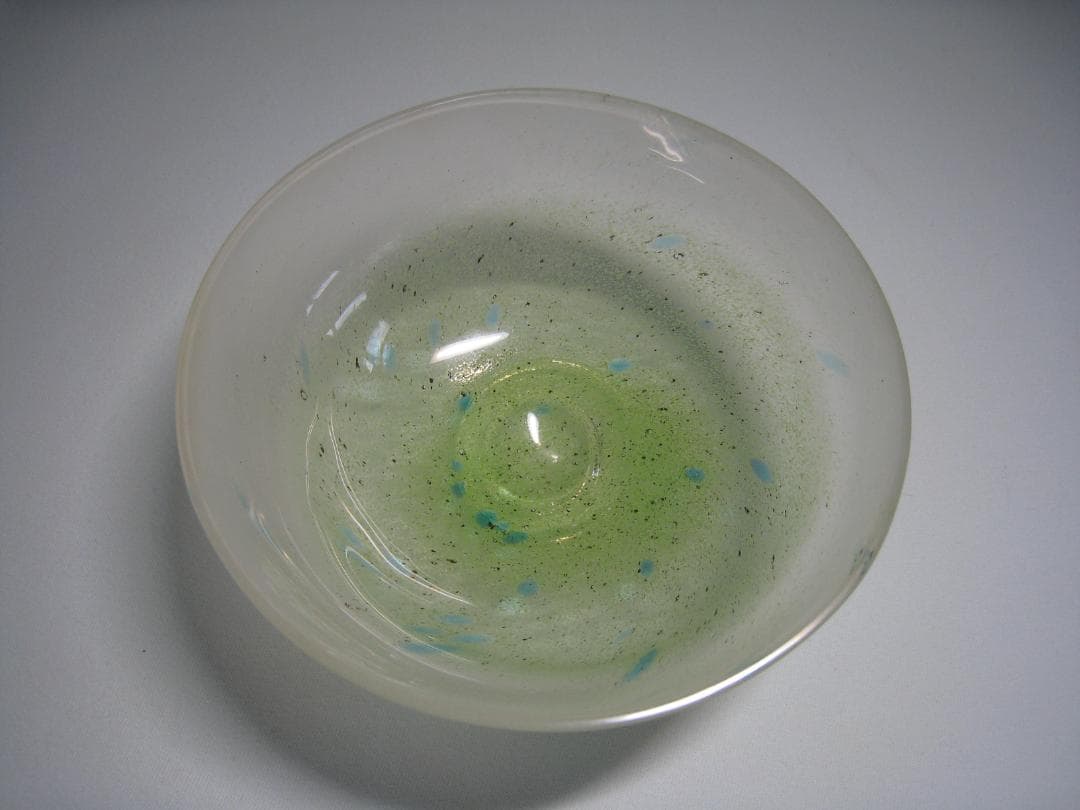 ガラス製抹茶碗 水崎長寿 義山茶盌 銘【浅黄霜】