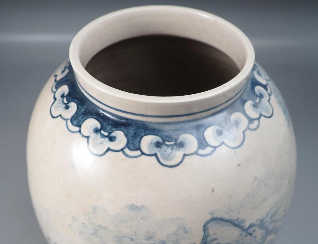 李朝青花壺 銘「秀定」　花瓶　朝鮮美術　青花　染付　骨董品　美術品