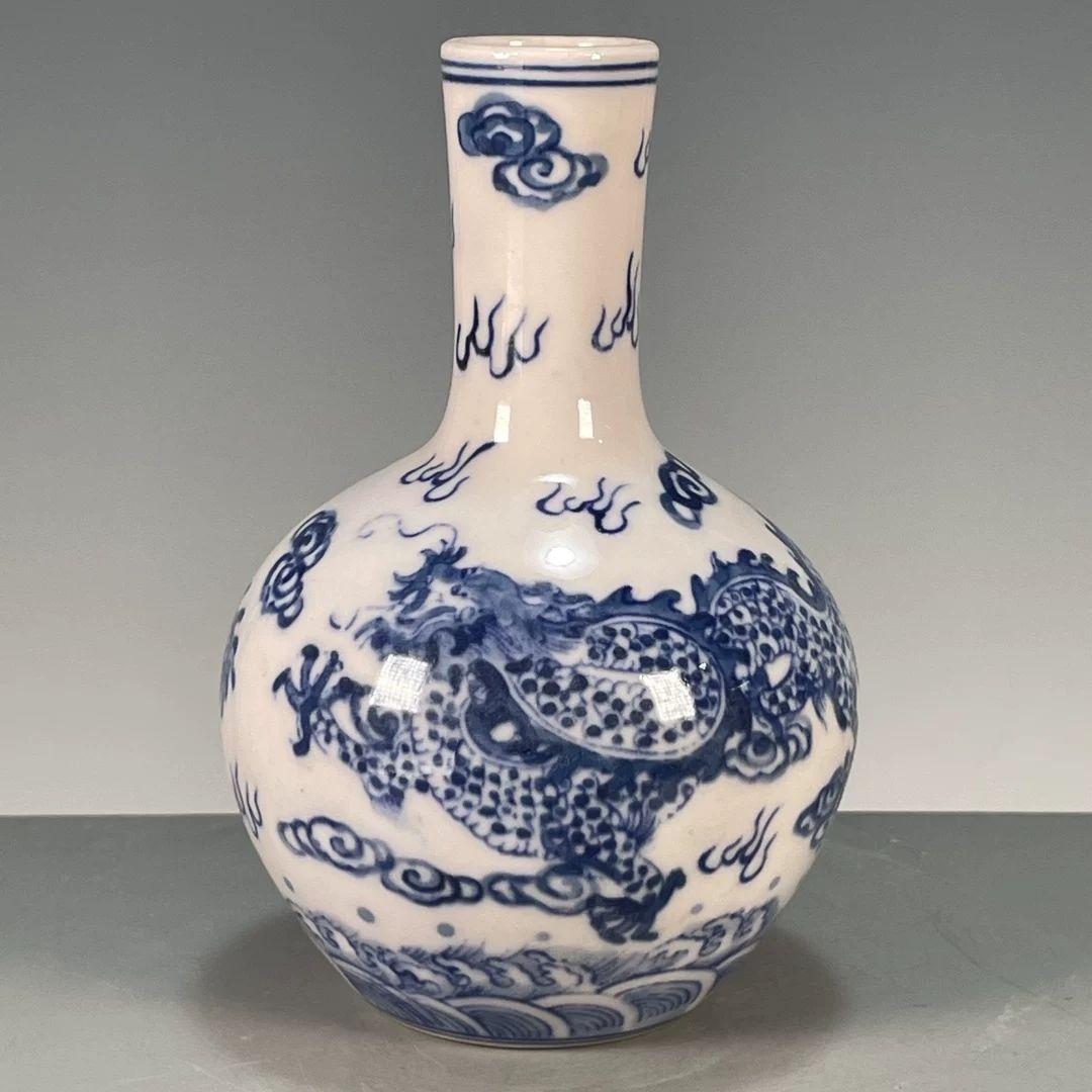 青花竜紋天球瓶 景徳鎮 陶磁器 装飾品 現代工芸品 美術品 置物 - メルカリ