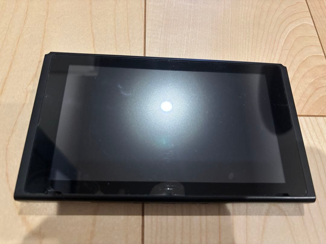 Nintendo Switch 本体 + ジョイコン