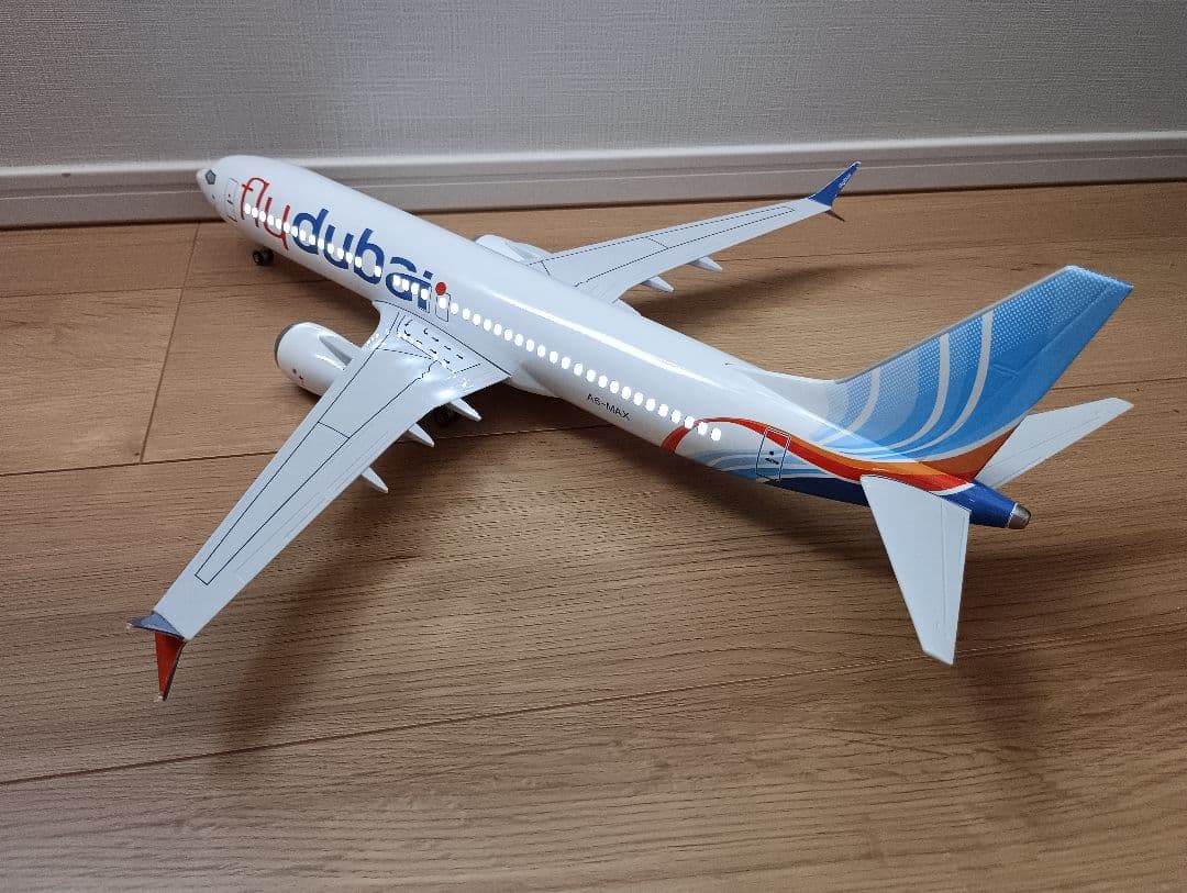 1/85 flydubai Boeing 737 フライドバイ 航空機 飛行機
