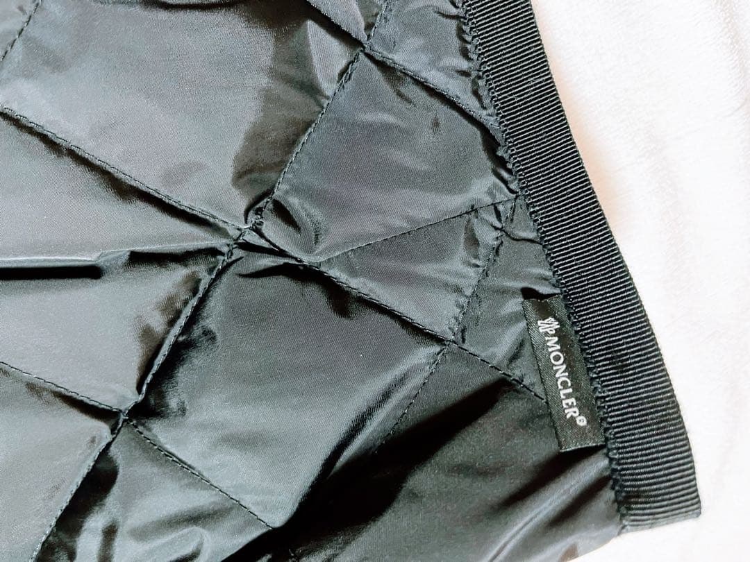 りんりん　ほぼ未使用　モンクレール　ダウンスカート ブラック　オシャレ