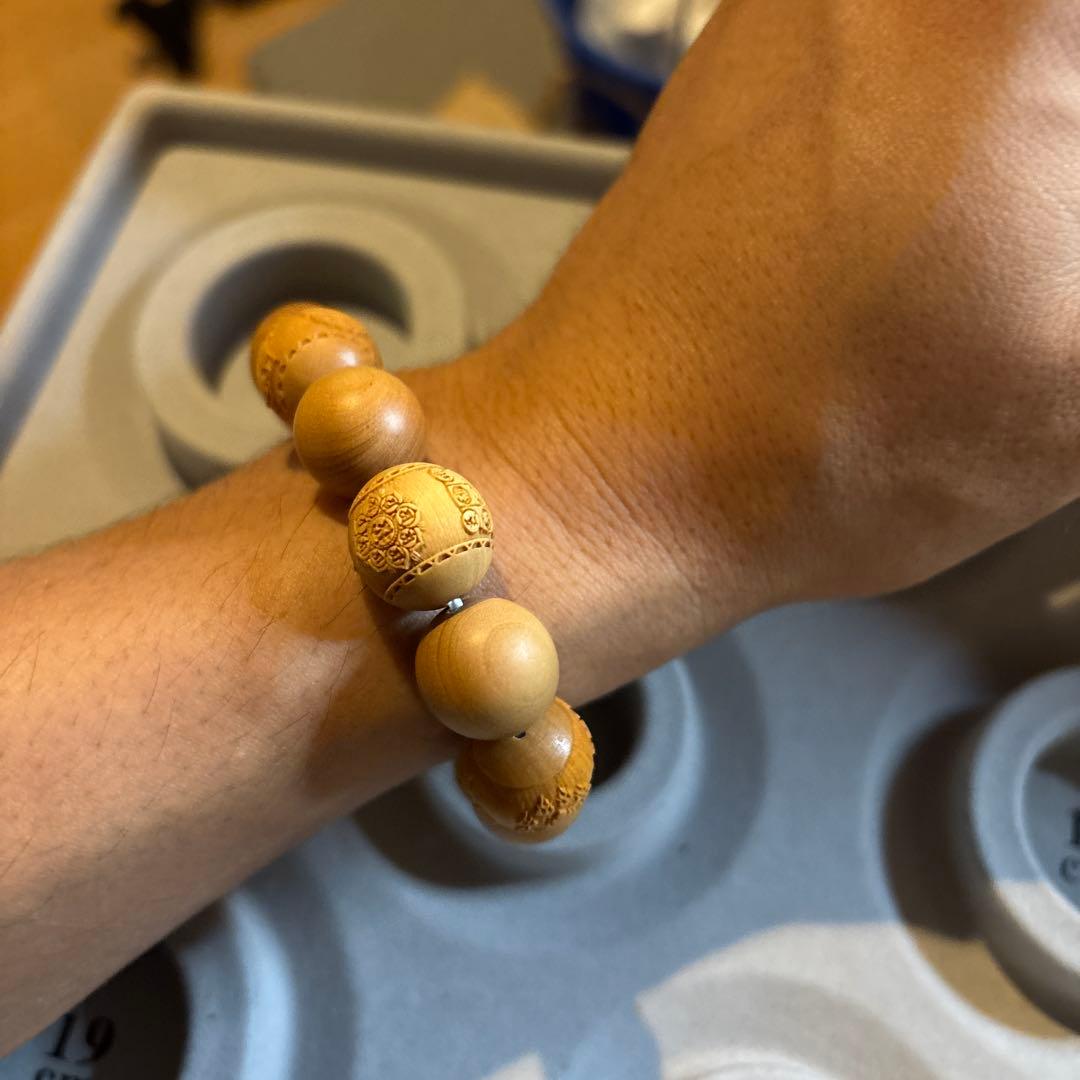 柘植と水晶！落ち着く！愛染明王様！空海様！龍神様！ズーンて感じ！