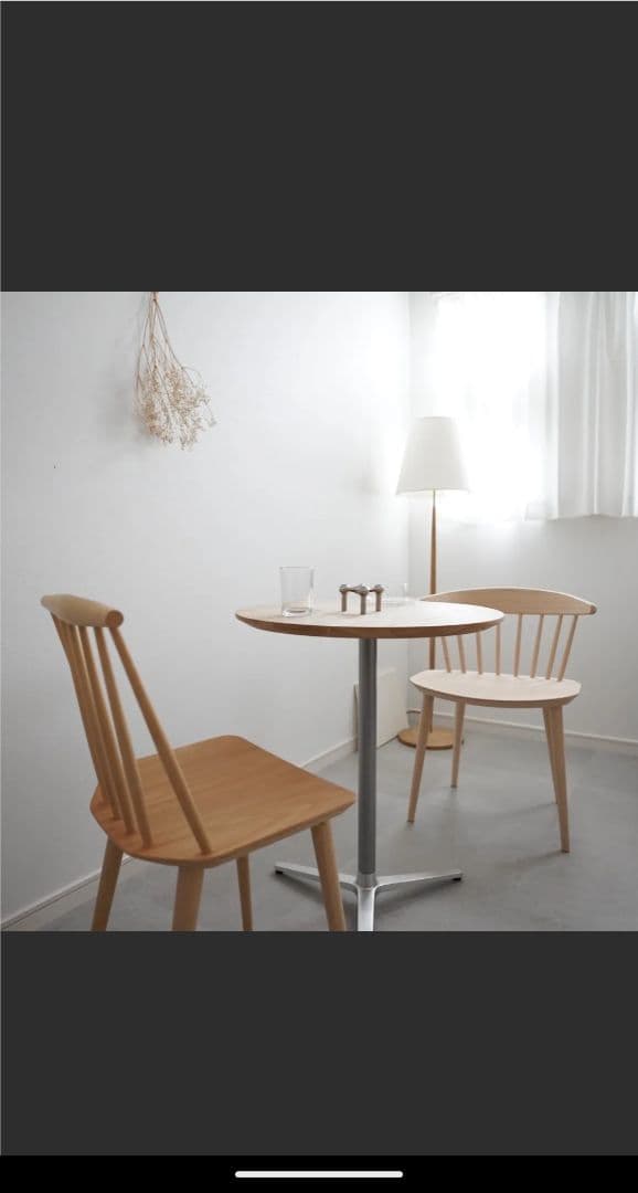 オーク無垢材ラウンドテーブル　BetterLife & Vibes